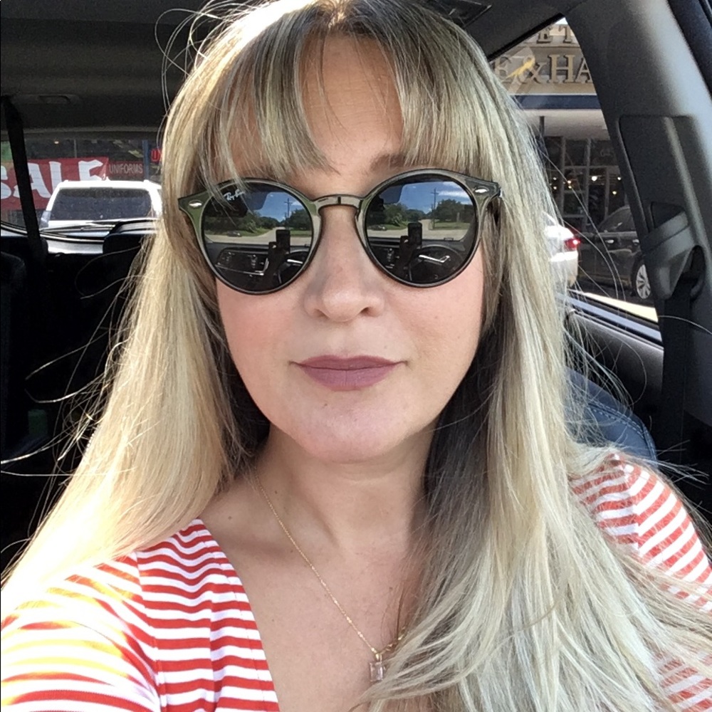 Meet your Posher, Joanna